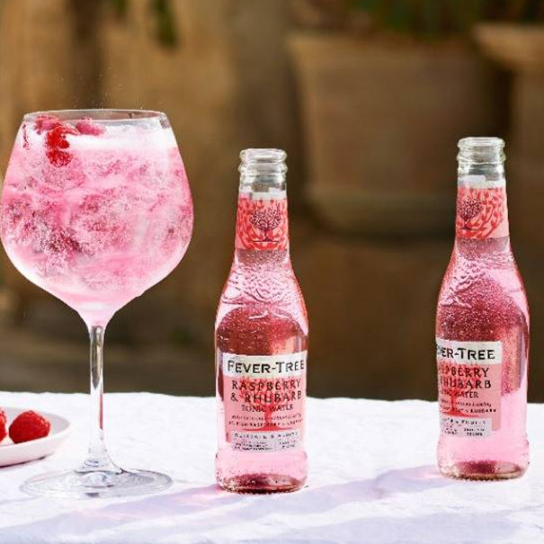 FEVER TREE - PREMIUM FRAMBOISE ET RHUBARBE TONIC WATER BOUTEILLE VERRE 200ML x24 FEVER TREE - PREMIUM FRAMBOISE ET RHUBARBE TONIC WATER BOUTEILLE VERRE 200ML x24