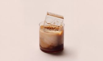 Recette chai latte glacé : le Ginger Nut Chai signé Oatly